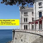 Cristallo Sea View *
