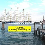 Cristallo Sea View