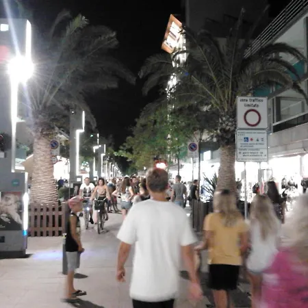 Cristallo Sea View *